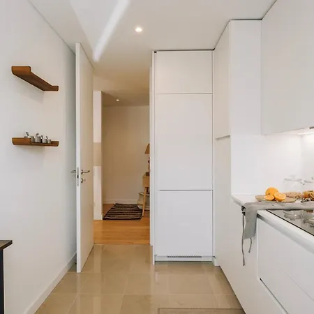 Giuseppe - 1 Bedroom And Parking In Alvalade Апартаменти *
