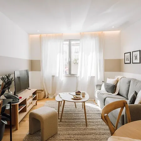 Giuseppe - 1 Bedroom And Parking In Alvalade 아파트