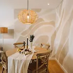 Giuseppe - 1 Bedroom And Parking In Alvalade Lisboa